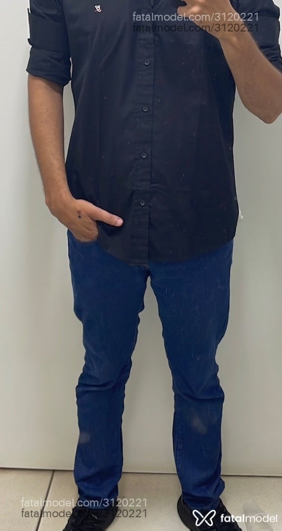 Acompanhante homem com cabelo castanho de olhos castanhos em Rondonópolis Acompanhante homem com cabelo castanho de olhos castanhos em Rondonópolis - Umcara