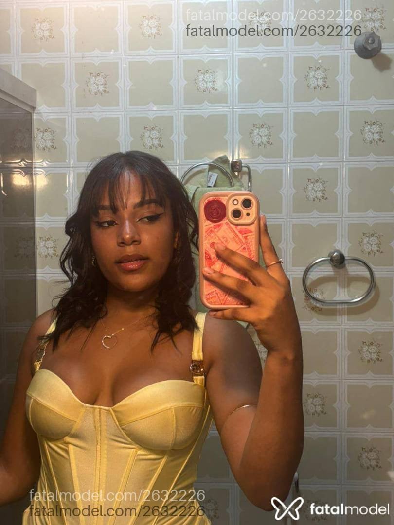 Acompanhante mulher morena (o) de olhos castanhos em São Paulo - Jheny
