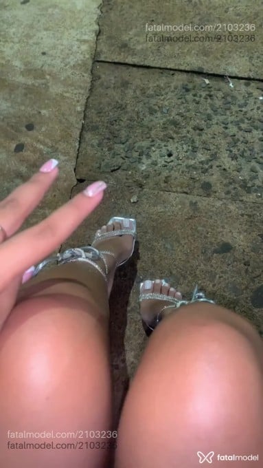 Acompanhante mulher morena (o) de olhos castanhos em São José do Rio Preto - Larissa