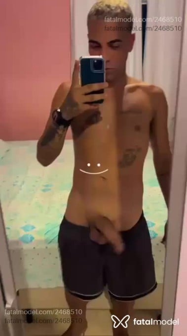 Acompanhante homem loira (o) de olhos castanhos - Bryan Ribeiro