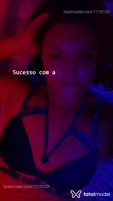 Acompanhante mulher com cabelo castanho de olhos castanhos em Campo Grande Acompanhante mulher com cabelo castanho de olhos castanhos em Campo Grande - Bianca
