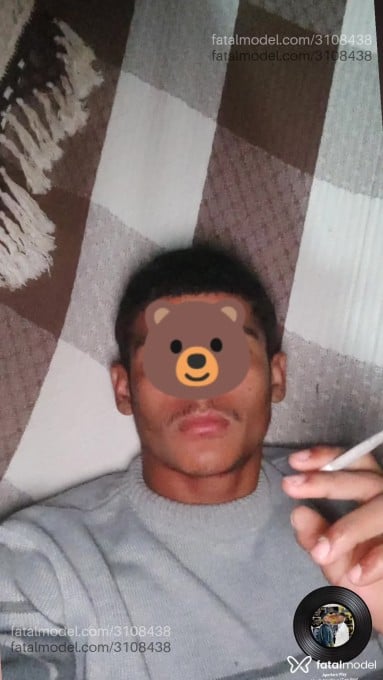 Acompanhante homem morena (o) de olhos pretos - Nunes Acompanhante homem morena (o) de olhos pretos - Nunes