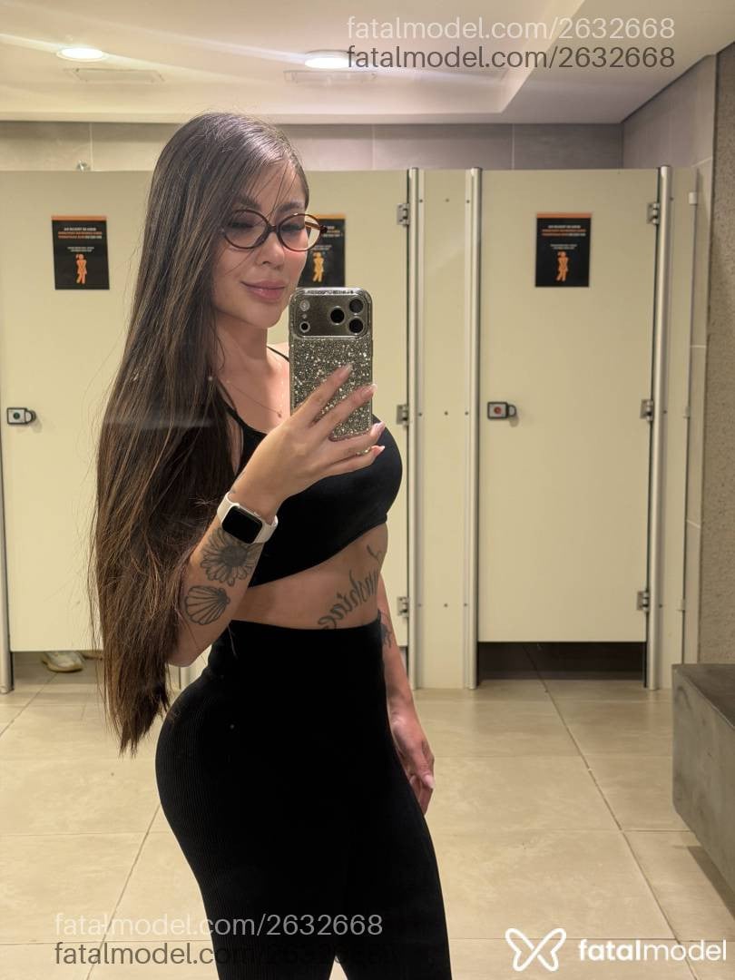 Acompanhante mulher morena (o) de olhos castanhos - Alícia Ferreira