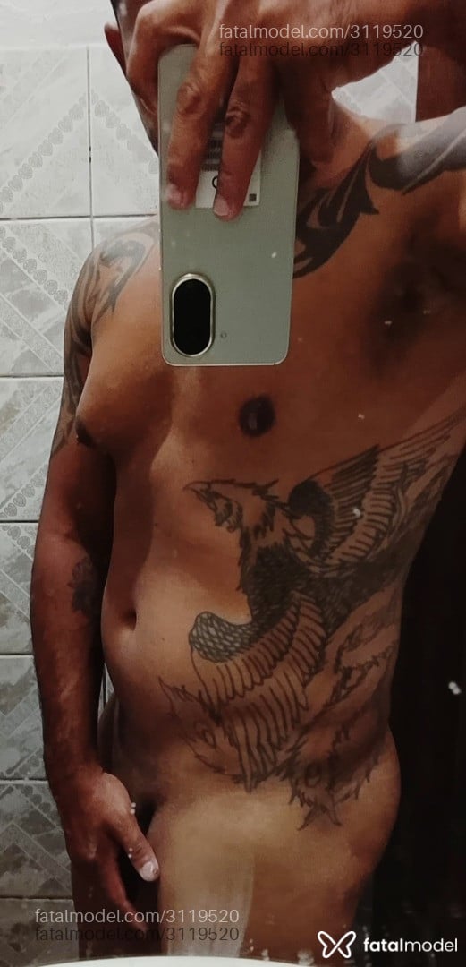 Acompanhante homem com cabelo castanho de olhos pretos em Belo Horizonte - Zeus Santos