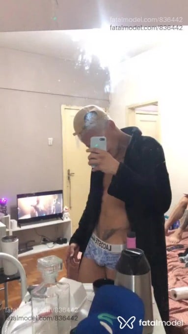 Acompanhante homem loira (o) de olhos azuis em Belo Horizonte - LÉO MORGANS