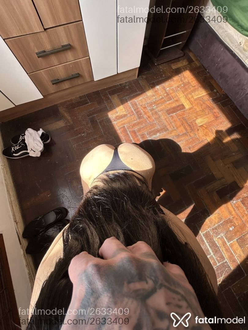 Acompanhante homem com cabelo castanho de olhos mel - Caio Henrique