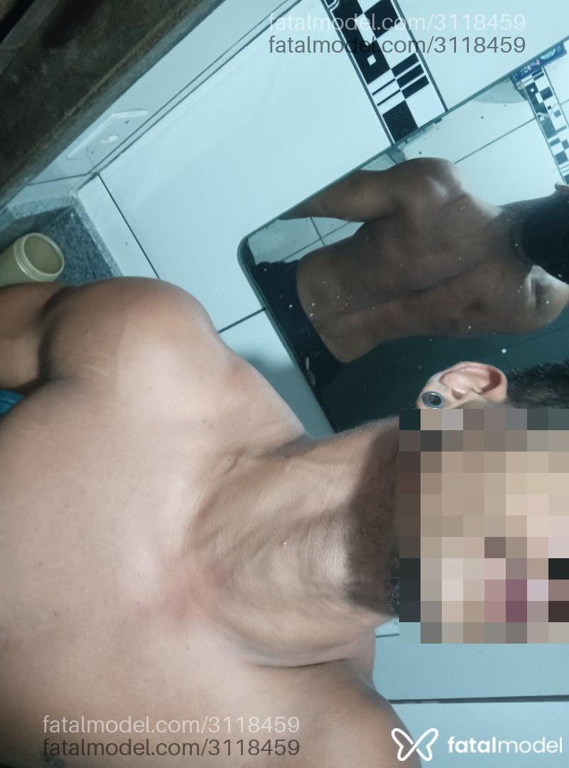 Acompanhante mulher morena (o) de olhos pretos em Virtual Acompanhante mulher morena (o) de olhos pretos em Virtual - Rafael