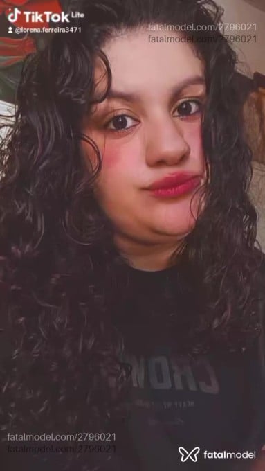 Acompanhante mulher morena (o) de olhos castanhos em Cascavel - Morena