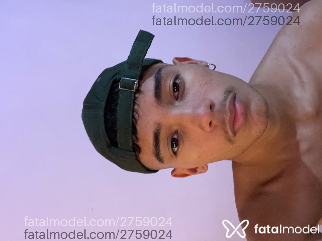 Acompanhante homem morena (o) de olhos castanhos em Fortaleza - Cruzfortal