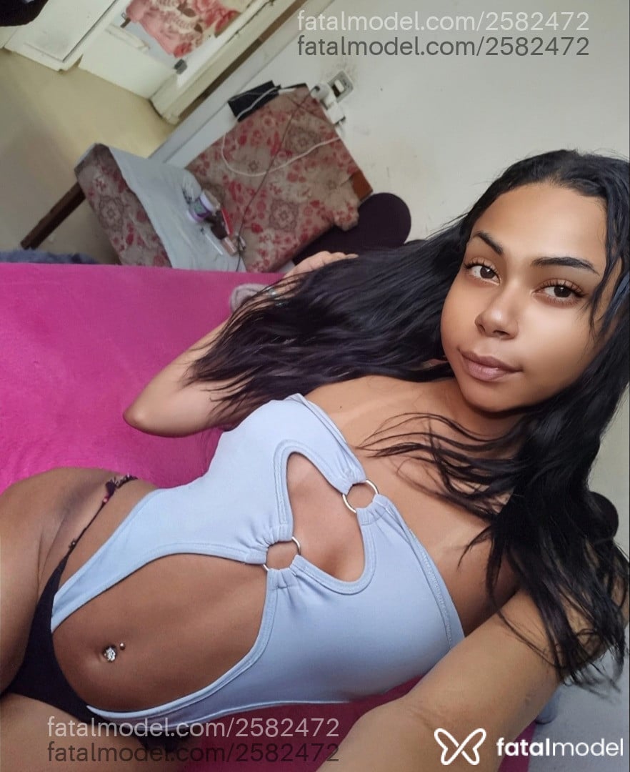 Acompanhante mulher trans com cabelo castanho de olhos pretos em Rio de Janeiro - Luninhabjs