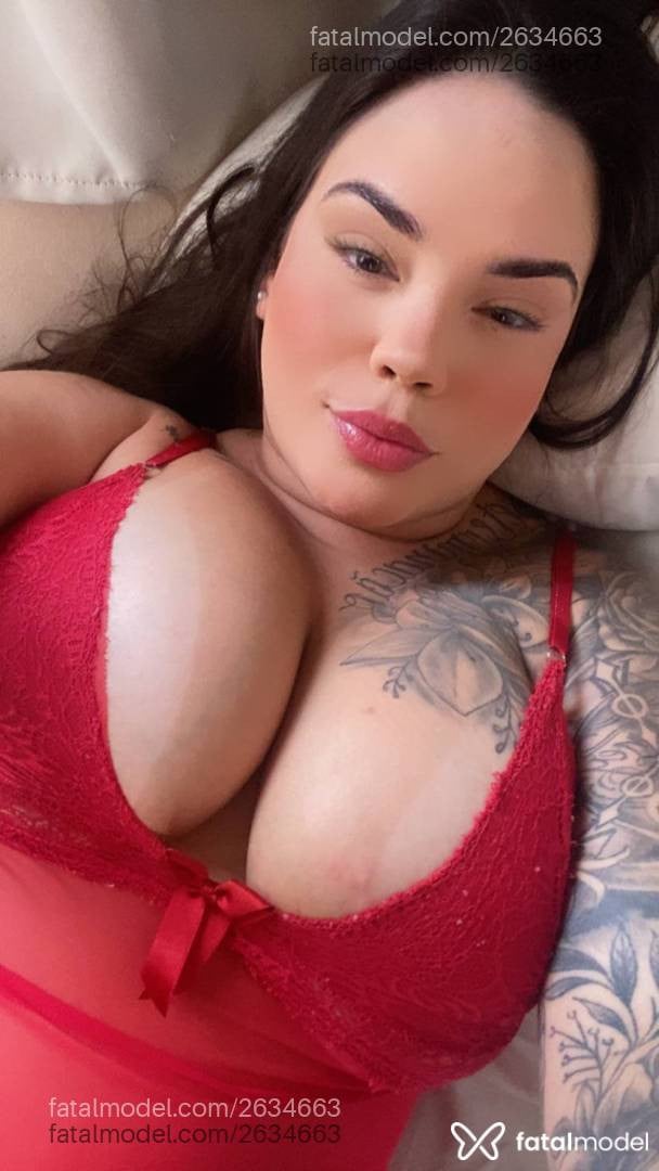 Acompanhante mulher com cabelo castanho de olhos castanhos em Tietê Acompanhante mulher com cabelo castanho de olhos castanhos em Tietê - Isa Goncalves