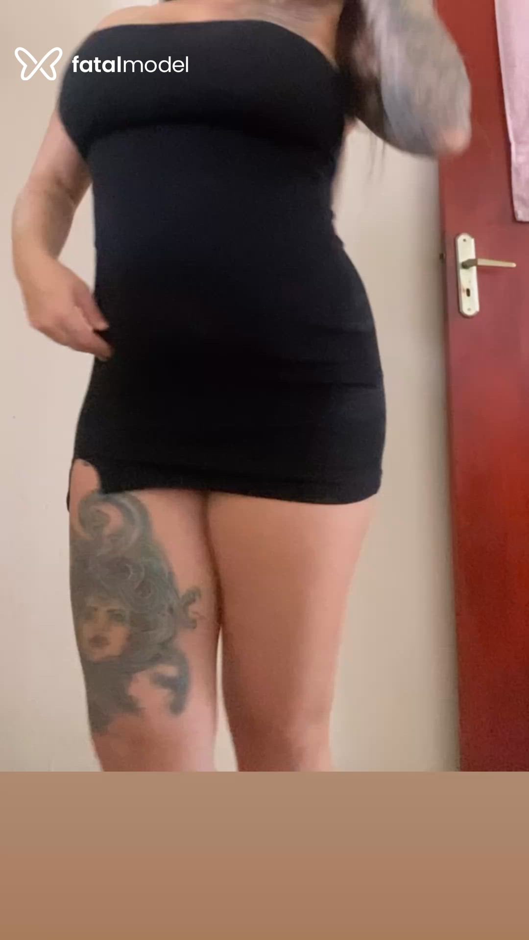 Acompanhante mulher com cabelo castanho de olhos castanhos em Tietê Acompanhante mulher com cabelo castanho de olhos castanhos em Tietê - Isa Goncalves