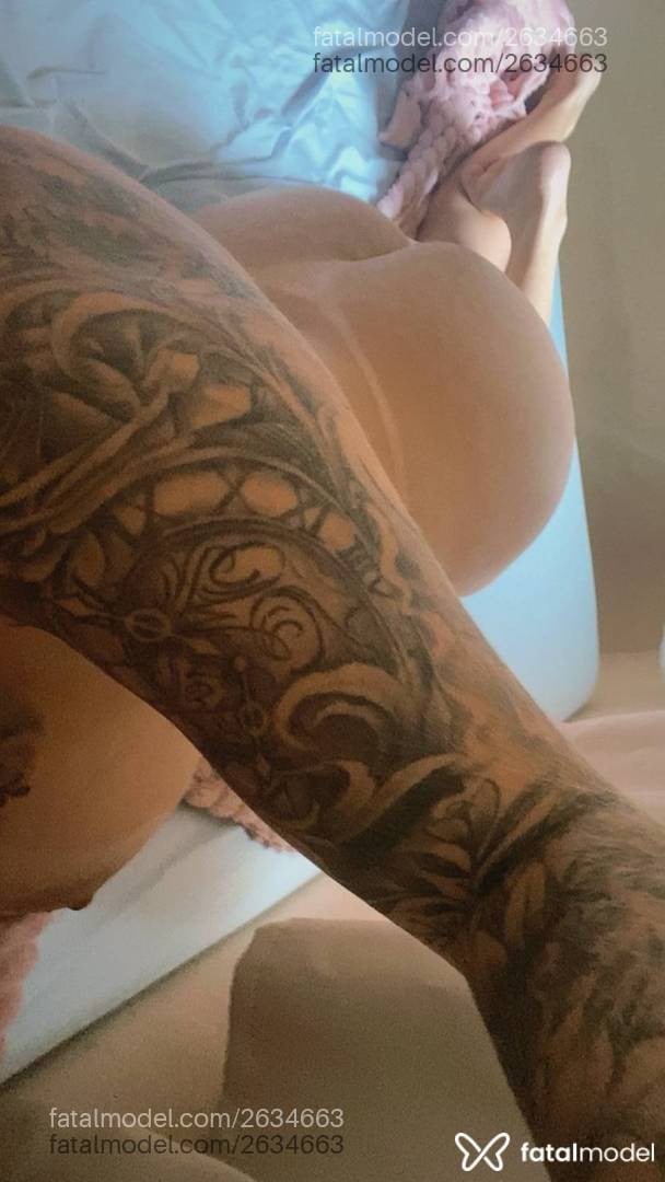 Acompanhante mulher com cabelo castanho de olhos castanhos em Tietê Acompanhante mulher com cabelo castanho de olhos castanhos em Tietê - Isa Goncalves