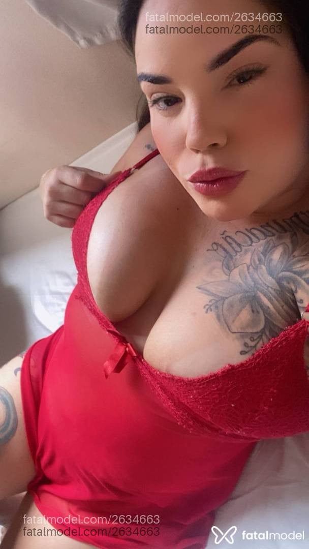 Acompanhante mulher com cabelo castanho de olhos castanhos em Tietê Acompanhante mulher com cabelo castanho de olhos castanhos em Tietê - Isa Goncalves