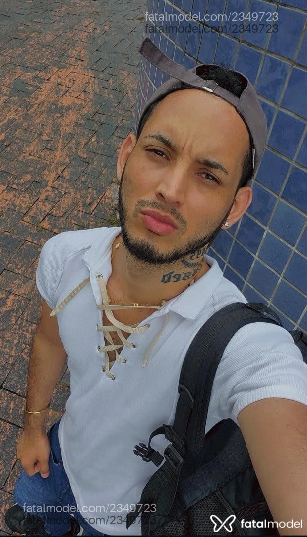 Acompanhante homem morena (o) de olhos pretos em Belo Horizonte - Diego Novaes