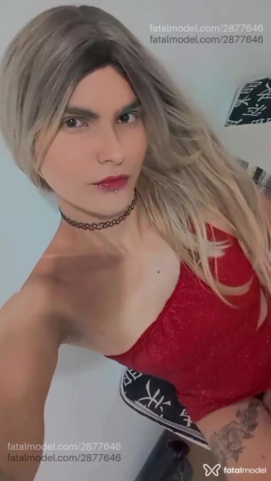 Acompanhante mulher trans loira (o) de olhos verdes - Lara Croftt Acompanhante mulher trans loira (o) de olhos verdes - Lara Croftt