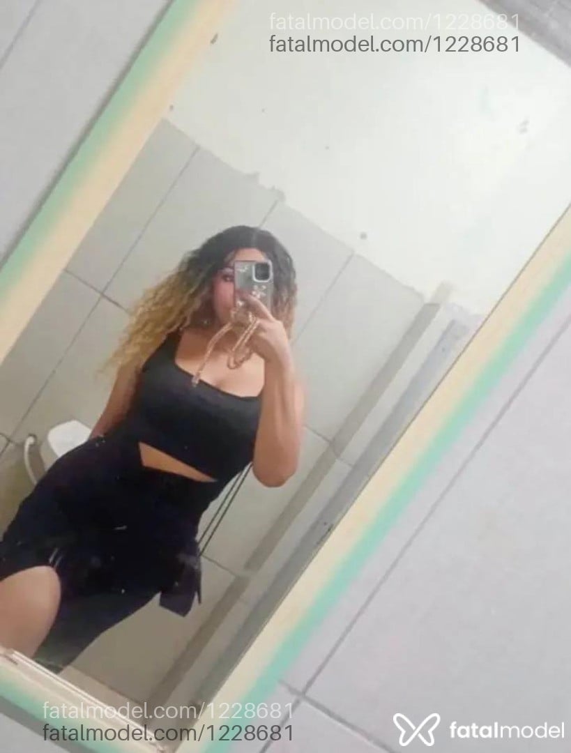 Acompanhante mulher loira (o) de olhos mel em Guaíba Acompanhante mulher loira (o) de olhos mel em Guaíba - ALEXIA