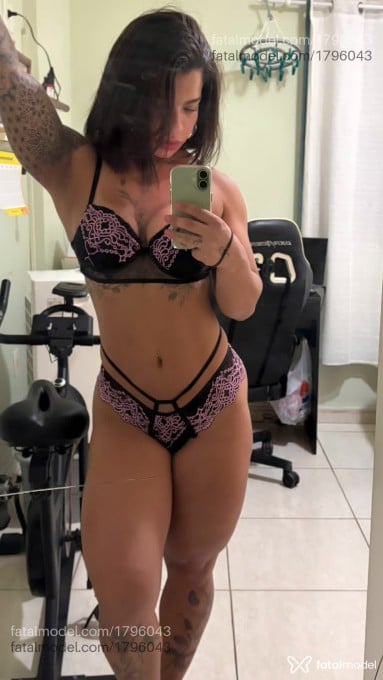 Acompanhante mulher com cabelo castanho de olhos castanhos em Santos - Natasha