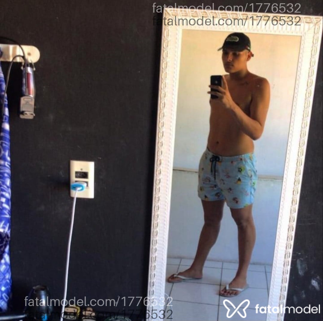 Acompanhante homem morena (o) de olhos castanhos em Fortaleza - Pedro