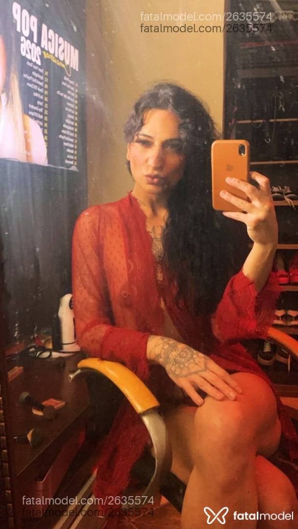 Acompanhante mulher trans morena (o) de olhos castanhos em Congonhas - Aurora