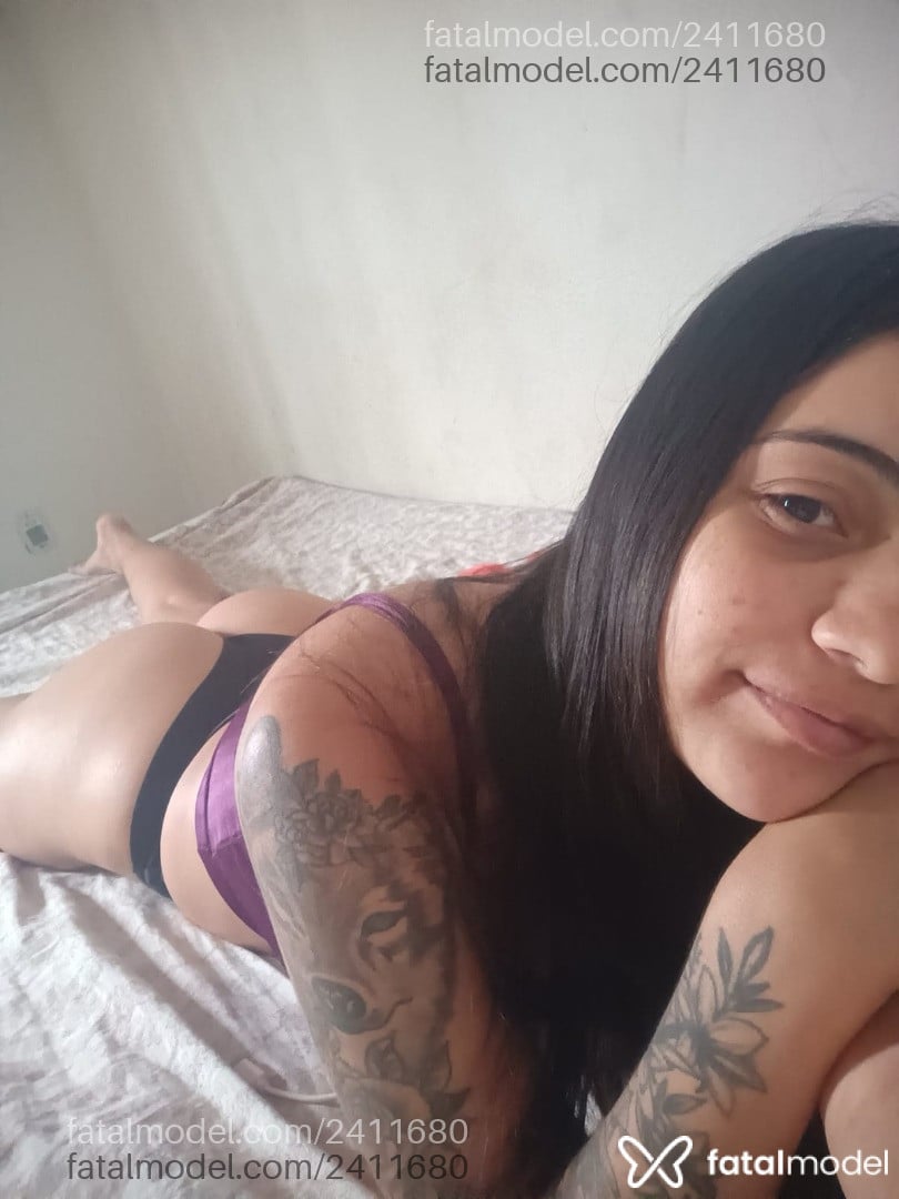 Acompanhante mulher morena (o) de olhos pretos em Caratinga - Ray