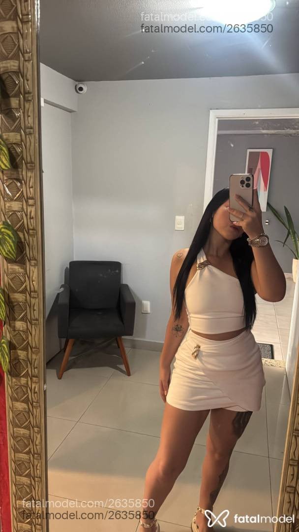Acompanhante mulher morena (o) de olhos pretos em Balneário Camboriú - Manuzinha