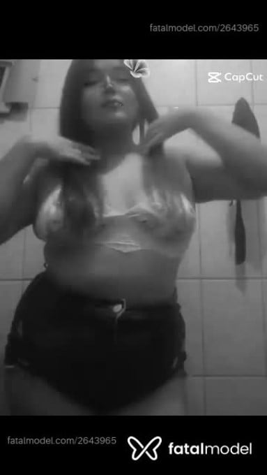 Acompanhante mulher morena (o) de olhos castanhos - Carol Acompanhante mulher morena (o) de olhos castanhos - Carol