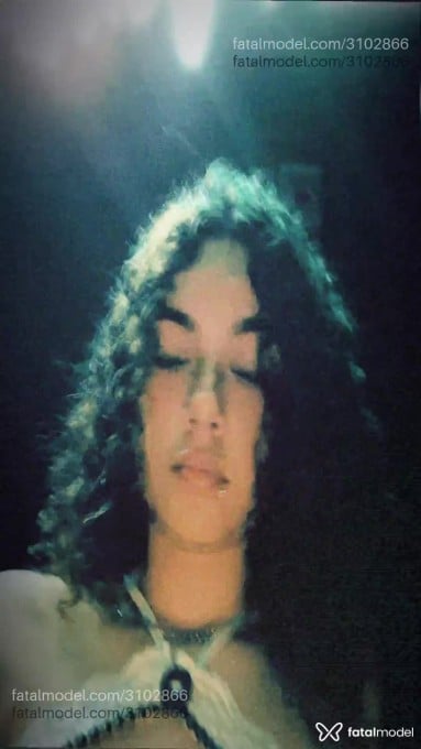Acompanhante mulher com cabelo castanho de olhos pretos em Guarapuava Acompanhante mulher com cabelo castanho de olhos pretos em Guarapuava - Sunshine