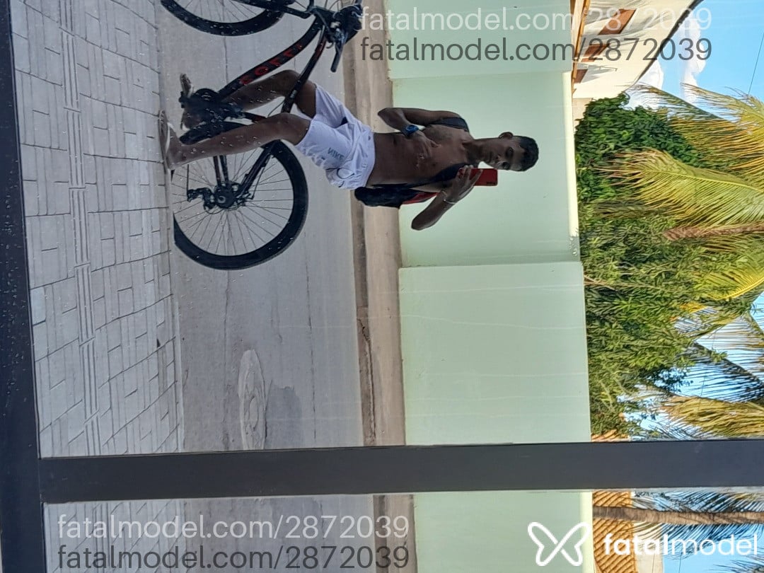 Acompanhante homem morena (o) de olhos castanhos em Barreiras Acompanhante homem morena (o) de olhos castanhos em Barreiras - Kamikz