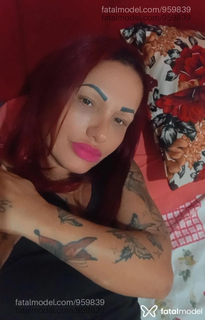 Acompanhante mulher ruiva (o) de olhos castanhos - Malu morena