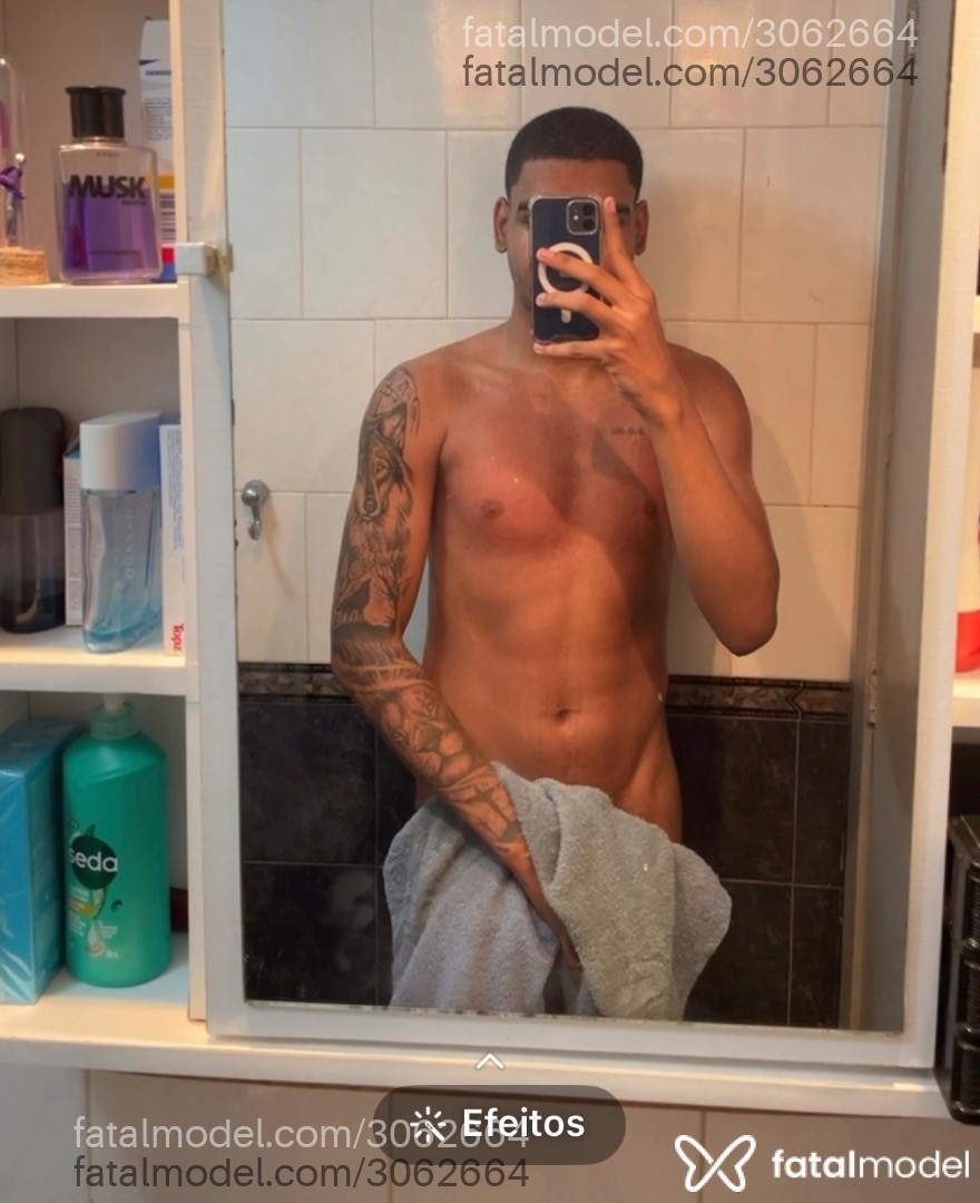 Acompanhante homem morena (o) de olhos pretos - Luccas
