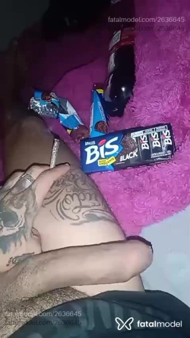 Acompanhante homem morena (o) de olhos castanhos em Virtual Acompanhante homem morena (o) de olhos castanhos em Virtual - Dotadolitoral