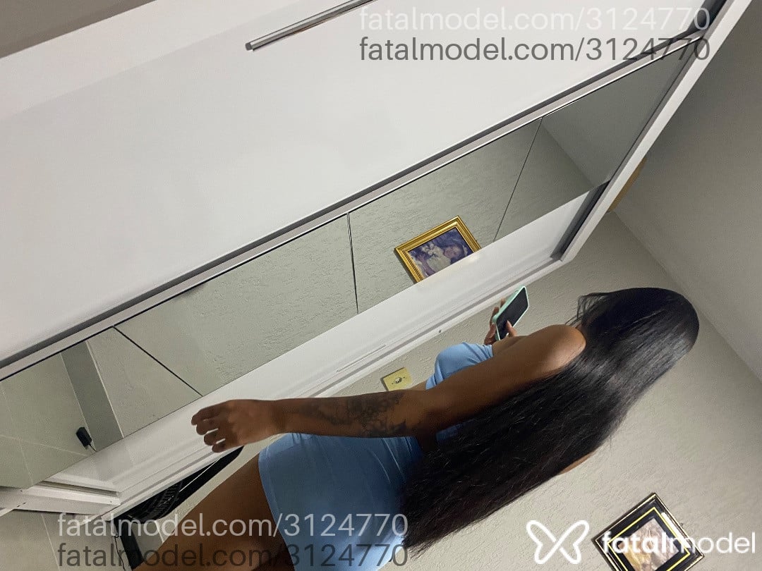 Acompanhante mulher com cabelo castanho de olhos mel em Goiânia - Vitória