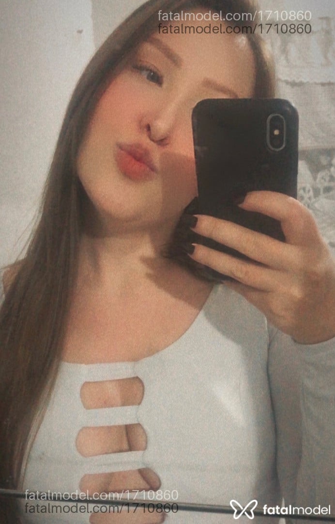 Acompanhante mulher loira (o) de olhos azuis - Mandy Acompanhante mulher loira (o) de olhos azuis - Mandy