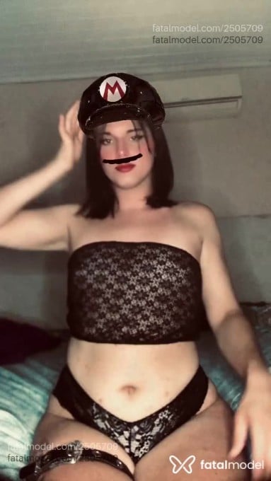 Acompanhante mulher trans morena (o) de olhos castanhos - Anocaaa