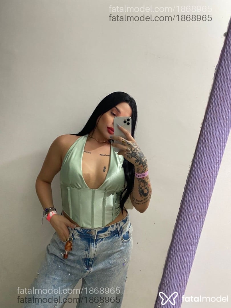 Acompanhante mulher morena (o) de olhos pretos em Itaquaquecetuba Acompanhante mulher morena (o) de olhos pretos em Itaquaquecetuba - Kim Medeiros
