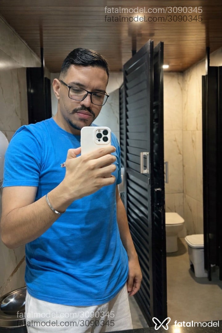 Acompanhante homem com cabelo castanho de olhos pretos - Safadindottt Acompanhante homem com cabelo castanho de olhos pretos - Safadindottt