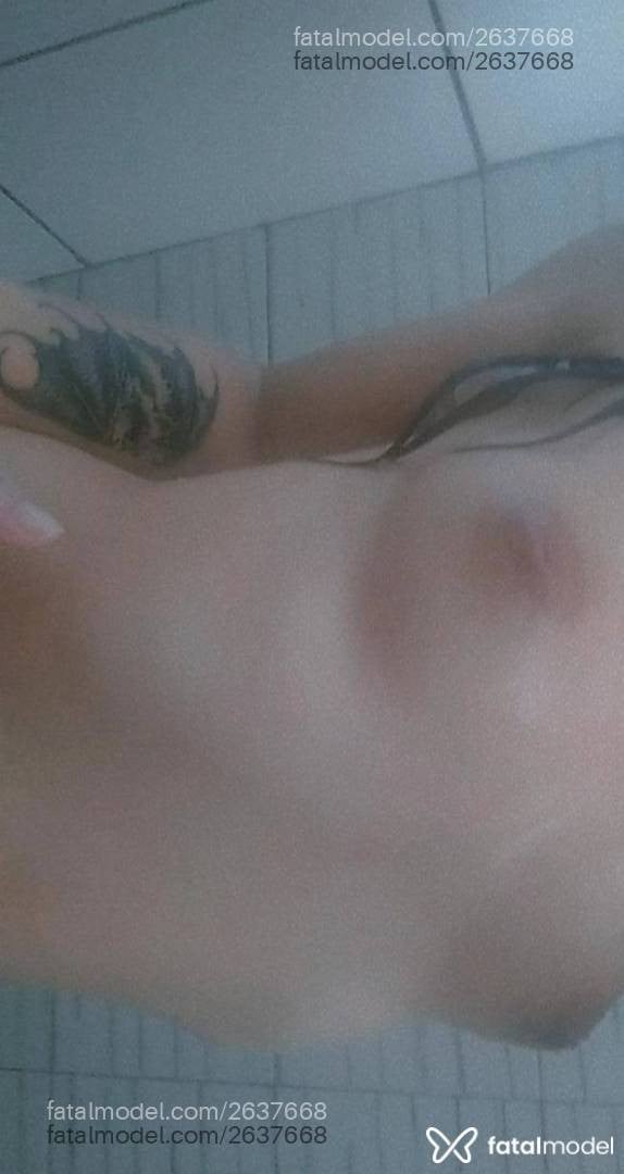 Acompanhante mulher com cabelo castanho de olhos mel - Fernanda