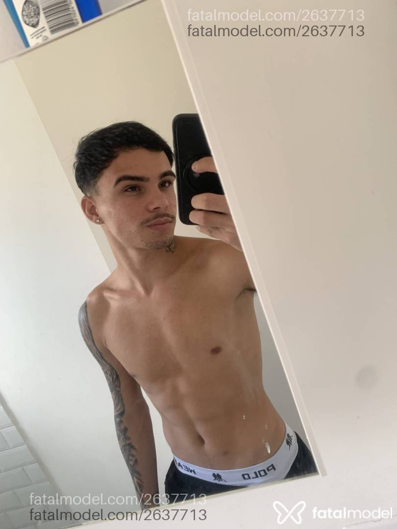 Acompanhante homem com cabelo castanho de olhos castanhos em Osasco - Thyerres