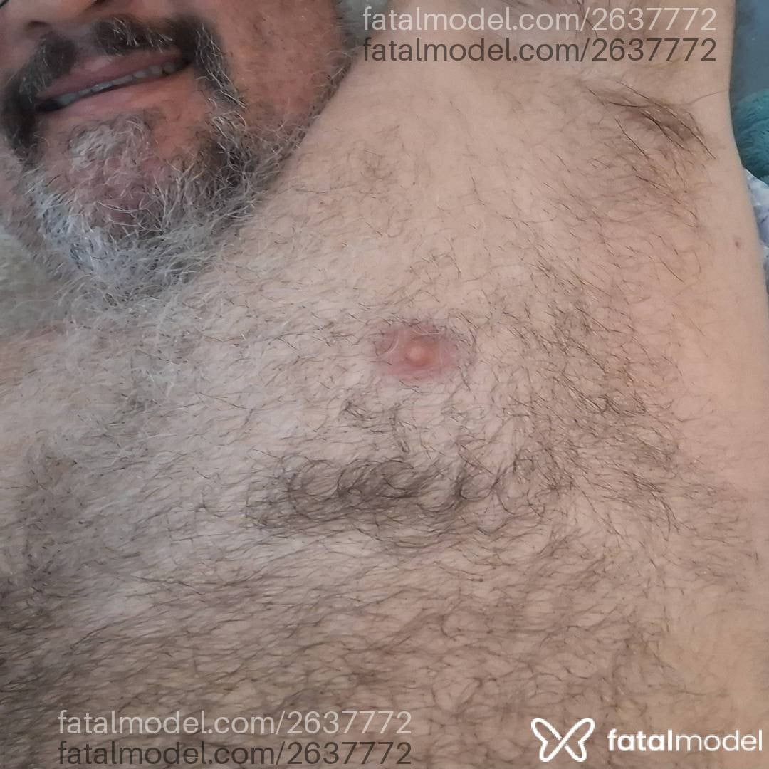 Acompanhante homem com cabelo grisalho de olhos castanhos em Rio de Janeiro - Nick Horn