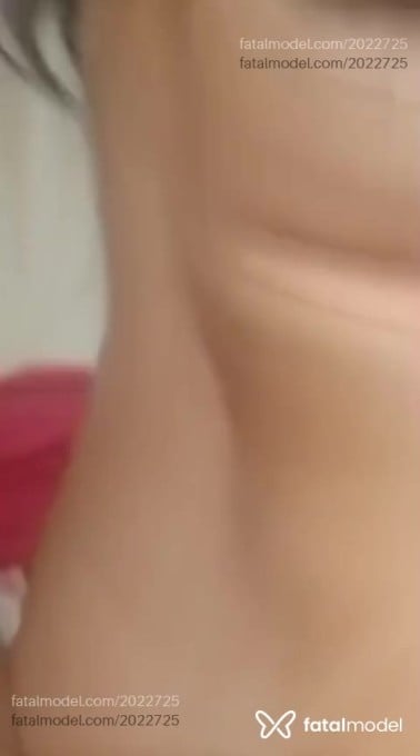 Acompanhante mulher com cabelo castanho de olhos verdes em Morrinhos - Shennon