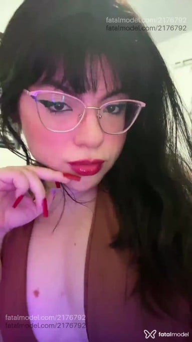Acompanhante mulher morena (o) de olhos castanhos em Virtual - Angel