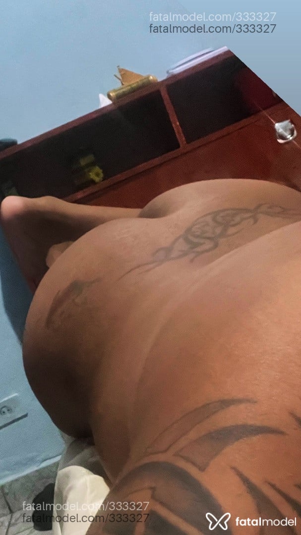 Acompanhante homem morena (o) de olhos castanhos em Três Corações Acompanhante homem morena (o) de olhos castanhos em Três Corações - Depaula