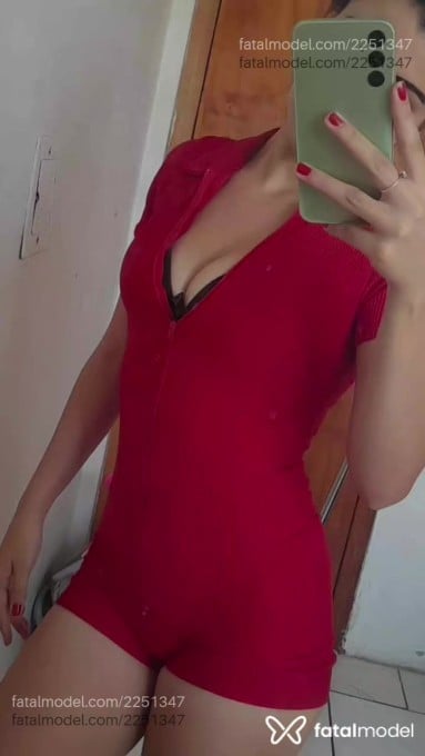 Acompanhante mulher morena (o) de olhos castanhos em Sapiranga - Morena
