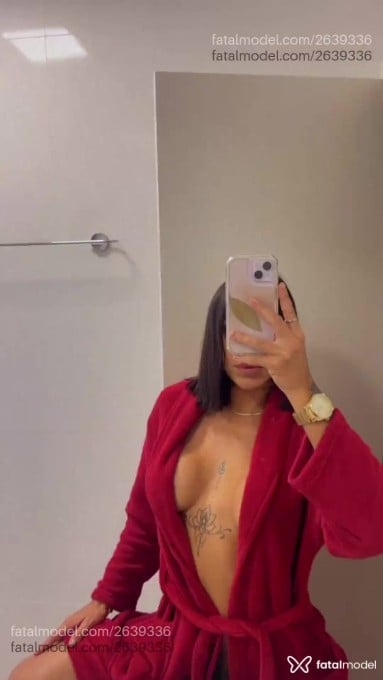 Acompanhante mulher morena (o) de olhos castanhos - Taina