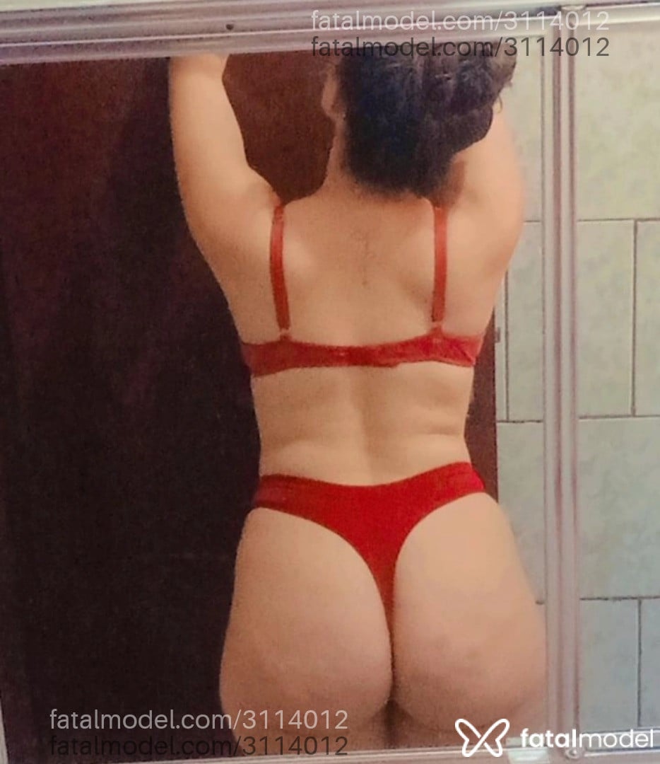 Acompanhante mulher com cabelo castanho de olhos castanhos em Taquara Acompanhante mulher com cabelo castanho de olhos castanhos em Taquara - Ritinha