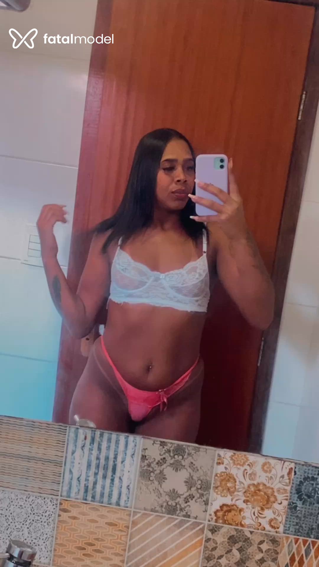 Acompanhante mulher morena (o) de olhos castanhos - Patty Alves