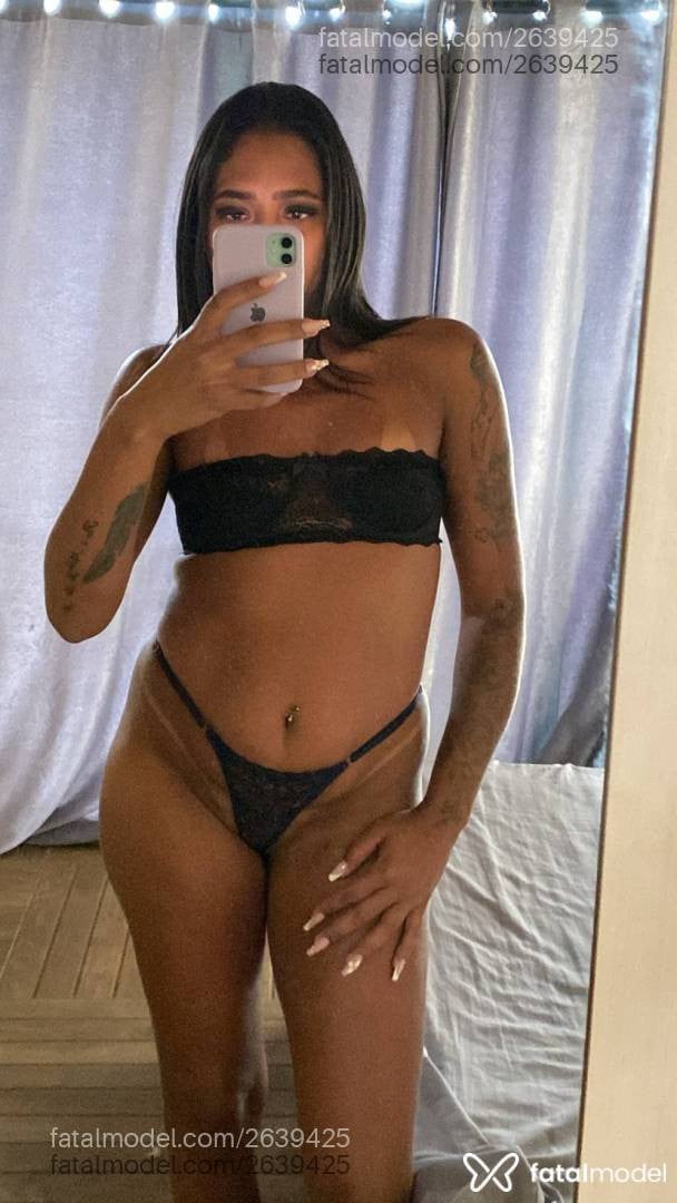 Acompanhante mulher morena (o) de olhos castanhos - Patty Alves