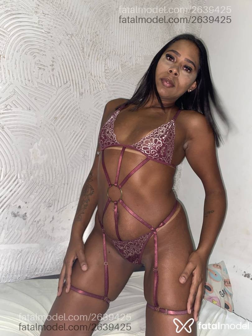 Acompanhante mulher morena (o) de olhos castanhos - Patty Alves