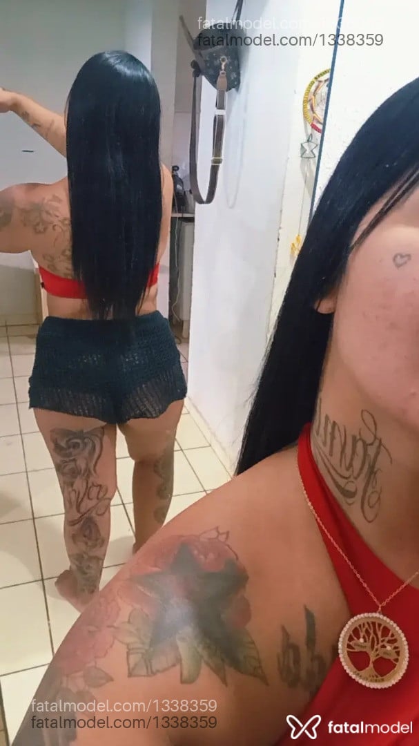 Acompanhante mulher morena (o) de olhos pretos - Marii Hellen Acompanhante mulher morena (o) de olhos pretos - Marii Hellen